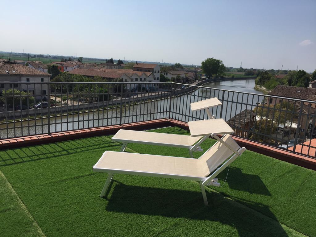 Palazzo Spada - Attico Con Terrazza Vista Fiume In Centro Codigoro Eksteriør bilde