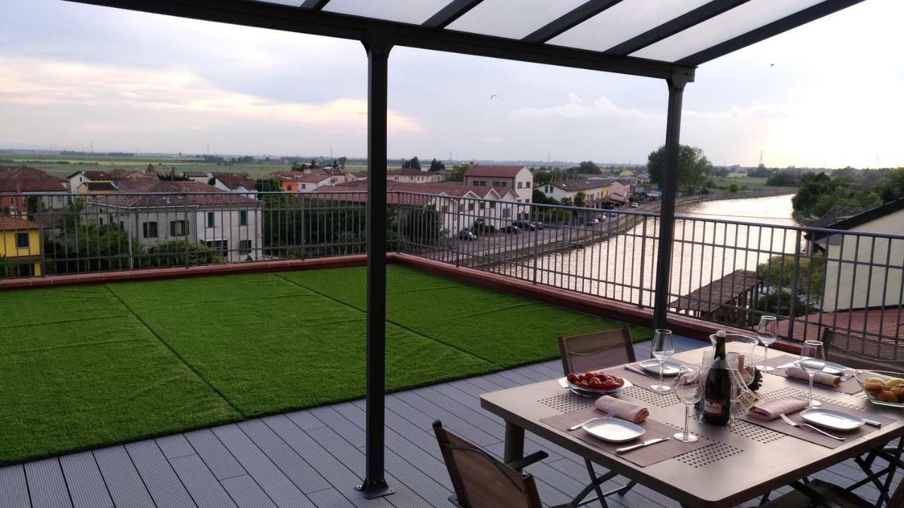 Palazzo Spada - Attico Con Terrazza Vista Fiume In Centro Codigoro Eksteriør bilde
